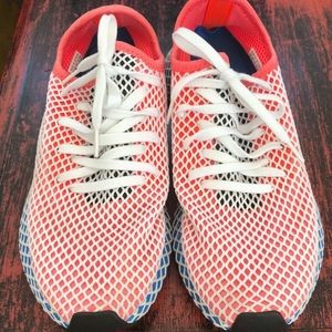 Adidas Deerupt shoes